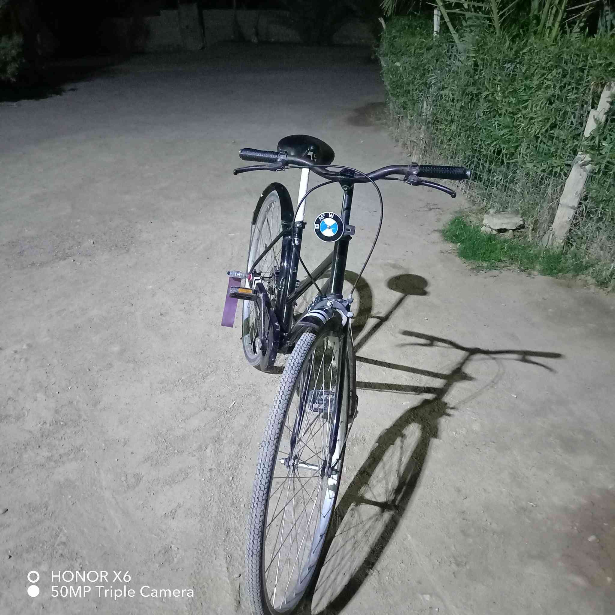 السلام عليكم بايسكل للبيع حجم 27نظافه فول ما موصل شي الخاص مفتوح او اتصل وادلل
***********
