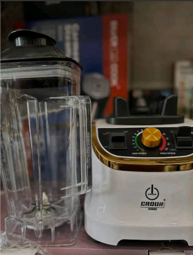 أقوى خلاط بالسوق... وإذا مو أقوى رجّع فلوسك! 
تعبت من الخلاطات الضعيفة؟
كل يوم ريحة احتراق؟
ما يطحن مكسرات؟
السموذي يطلع بيه كتل؟ 
وقف كل هذا اليوم 
 خلاط احترافي موديل CR-766 
قوة جبارة 1500 واط حقيقية مو أرقام كارتون!
 قدرة 1500W
يعني يطحن الثلج، المكسرات، الفواكه القاسية بدون ما يتردد
 محرك نحاسي نقي 100%
أداء مستقر + عمر أطول + يتحمل الشغل اليومي
مو مثل المحركات العادية اللي تخرب بسرعة
 شفرات ذهبية عالية السرعة
ستانلس ستيل قوي جداً
تقطع وتطحن بثواني
نعومة خرافية بدون تكتلات
 سعة كبيرة 2 لتر
يعني يكفي للعائلة كلها مرة وحدة
عصير، سموذي، شوربة، صلصات، وحتى طحن مكسرات
 مناسب للاستخدام اليومي والعائلي
للبيت، للرياضيين، للمهتمين بالأكل الصحي
 تصميم آمن وسهل الاستخدام
ثابت، قوي، وما يهتز
تحس بفرق الجودة من أول تشغيل
 الأبعاد:
الطول 22 سم
العرض 16 سم
الارتفاع 48 سم
 الجهد 220 فولت – 50 هرتز
كوب بلاستيك غذائي متين
يعني أمان وصحة بدون قلق
ــــــــــــــــــــــــــــــــــــ
هنا السؤال 
ليش تدفع أكثر على اسم ماركة؟
وليش تشتري أرخص ويخرب بعد شهر؟
هذا سعره أصلي ومضمون 
جودة عالية مقابل سعر مدروس
 السعر الرسمي: 45,000 دينار 

 وهسه صار 38,000 ألف دينار 

بهالقوة؟
بهالسعة؟
بمحرك نحاسي؟
بهالشفرات؟
45 ألف تعتبر صفقة ذهبية 
إذا تريد خلاط يخدمك سنين مو أشهر...
إذا تريد نتيجة احترافية كل يوم...
 راسلنا هسه قبل لا تخلص الكمية
الطلب قوي واللي يلحق يلحق