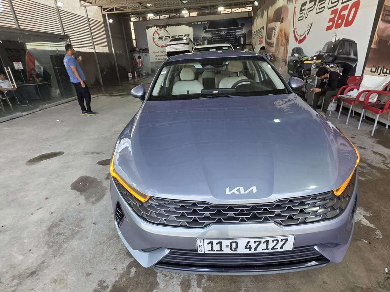 كي فايف موديل 2022 
محرك 1600 توربو 
مواصفات السياره بصمه شاشه چبيره كراسي جلد حساسات رادارات 
السياره سابقاً بدون حادث بيها بارد فقط صارت بيها طخه بسيطه الچاملغ الخلفي يعني بيها قطعه وحده صبغ 
17٫500$ وبيها مجال بسيط 
مكان السيارة بغداد
***********
***********
