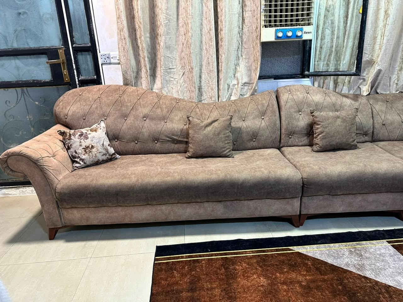 السلام عليكم عندي تخم ديوان ١٠ مقاعد ضرر بس باليده مثل ما موضح بالصوره الباقي مابي شي ابد رايدي ب ٢٠٠وبي مجال العنوان الدوره حي المعلمين


**إذا كنت صاحب هذا الإعلان وتريد حذفه لأي سبب، رجاءا أرسل رسالة إلى الدعم الفني**