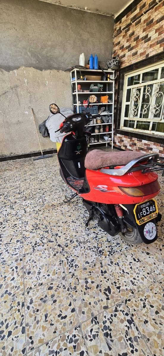 فراشــة للبيع حاويــ$$ــة دراجة فول مواصفات:
لايت LED
عالي ابيض 
ناصي اصفر 
اشاير
سطابات
نشرات 
سلف 
سكنات فيدراليات
مكينة ناعمة 
هندر 
مختمة دراجة 
-كهربائياتة كاملة مكملة 
نضافة فول لفول شوفت عينك هم تجي وتشوف
- مكفولة كفالة عامة 
***********
