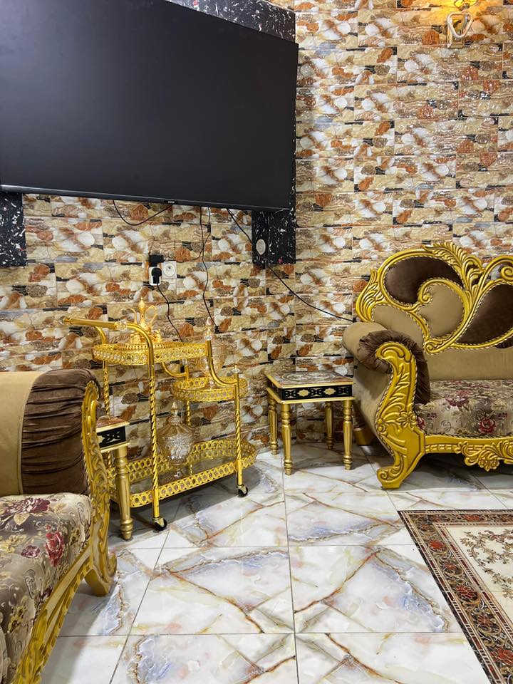 للبيع تخم ونص 15مقعد مع طبلات مستعمل قليل .*********** او اتصال على الصفحة
