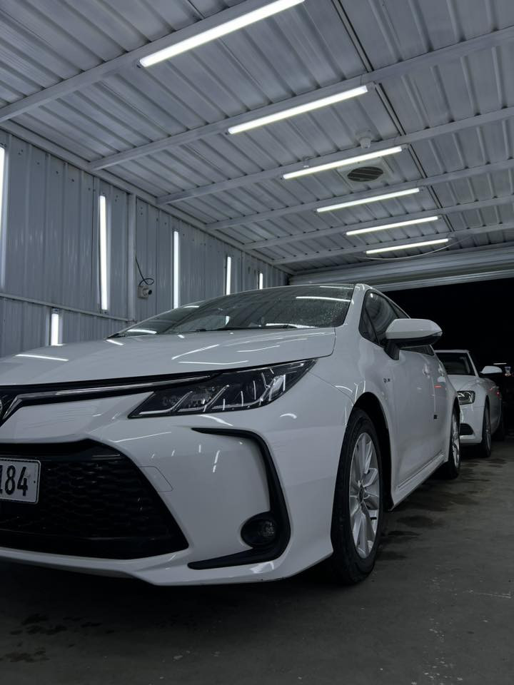 سلام عليكم 
كورلا هايبرد 2025 (HEV)
ماشيه ٤ الف 
مكفوله كفاله عامه
فول موصفات ماعده الكرسي كهربائي ⚡️ 
مكان السياره بغداد -الرساله 
للستفسار ***********
