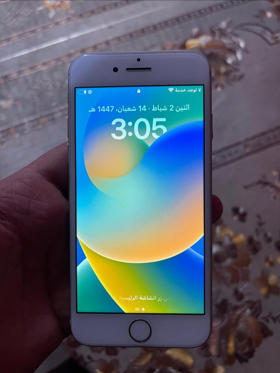 ايفون 8 العادي للبيع مستعجل  ب80  المكان البصره ***********
