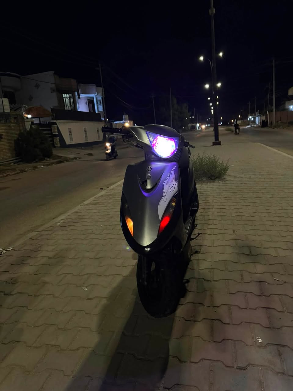 سلام وعليكم 
للبيع

اخون دراجه ماكس عدله
الدراجه بلاديه ما فتوح برغي 
كلها شغاله 
السعر ٧٠٠ وبيها مجال 
الرقم ***********
