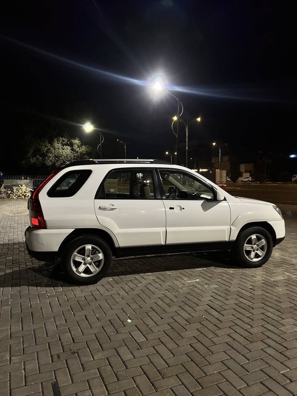 سبورتج 2009 (خليجي)
فول مواصفات 
السياره جديده وجاهزه كير محرك تبريد حداديه تخم تاير نضيف مابيه نقص 
بيه بنيد مبدل نفس ألون فقط والباقي كفاله 
ماشيه 143Km حقيقي وقابل للزياده 
رقم بغداد بأسمنه مال بيت السياره 
مكاني كربلاء مجمع الدره السكني 
السعر ب124 وبيها مجال 
للاستفسار أكثر اتصل وخادم 

***********
