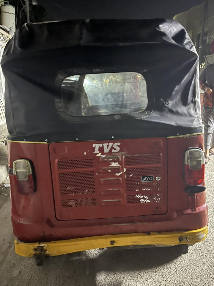 السلام عليكم تكتك للبيع مستعجل السعر ١٨٠٠ وبيها مجال 
العنوان بغداد التاجي موديل ١٩اواق اصولي مكينة مكفولة جديدة 

***********
