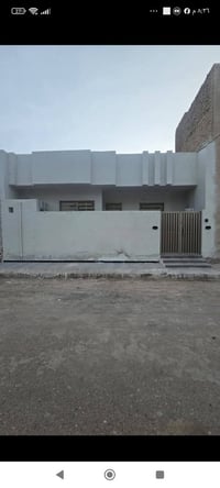 دار للبيع المساحه 100 متر بناء درجه اولى وحديث حي العا بجيه مقابل المد...