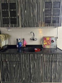 كاونتر المنيوم • ابواب خشب