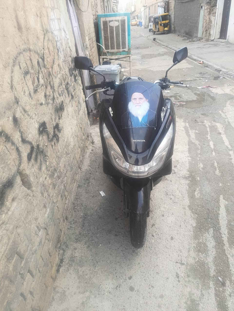 دراجه ياباني بي سي اكس الجيل الثاني اي نقص مابيهه دراجه حلو شلعه ومعدل فول كهربائيات اي نقص مابيهن مكاني بغداد شارع حيفا مامتواجد علفيس السعر مليون وستميه وخمسين ‏‪0775 657 7476‬‏
