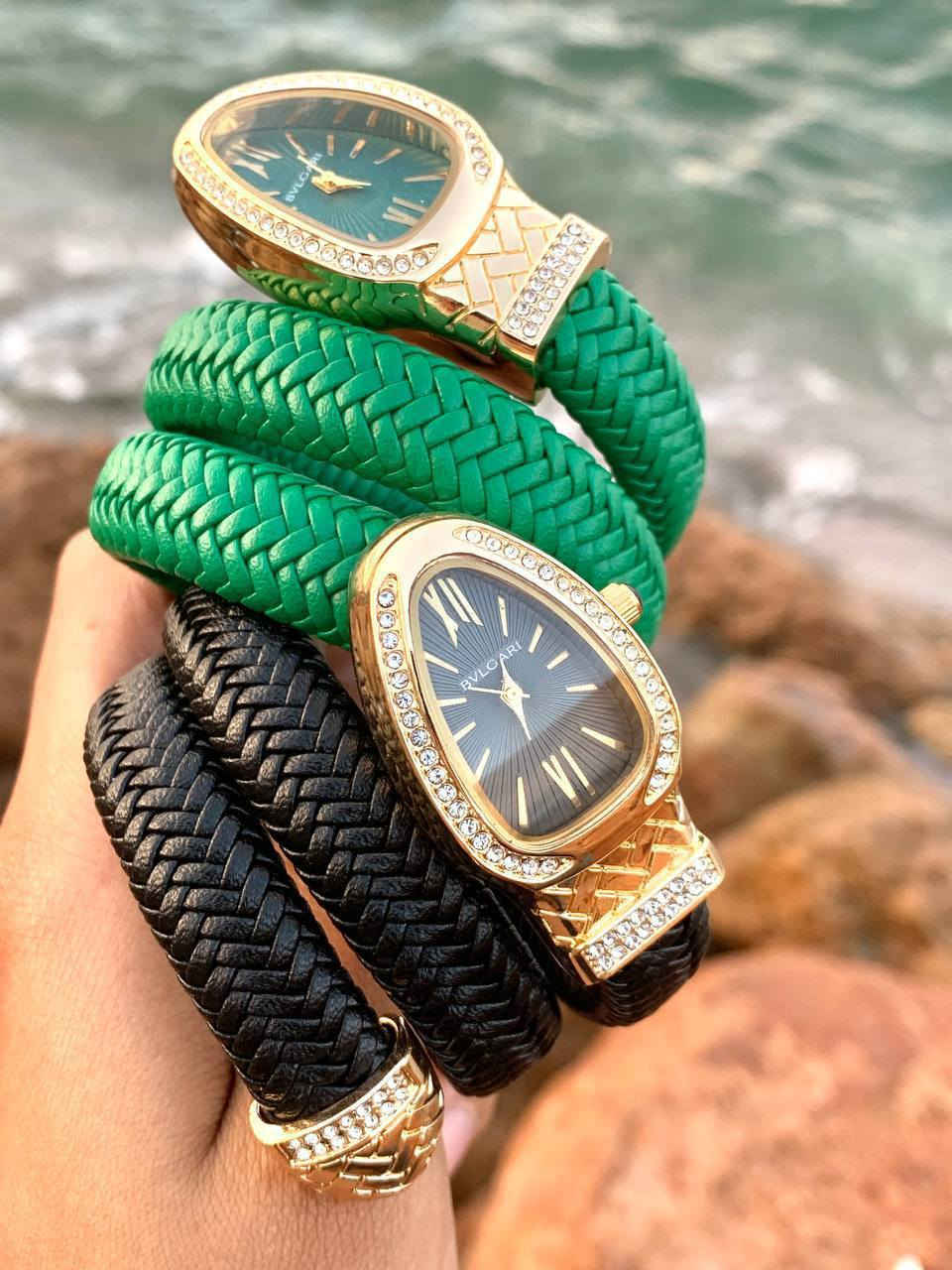 ⌚✨ الأناقة تبدأ من التفاصيل…

لو بتدور على ساعة تجمع بين الفخامة والبساطة، ساعة ARVON هتكون اختيارك المثالي.
تصميم مميز وسوار جلد مضفور يعطيك إطلالة مختلفة في كل وقت.

⭐ المميزات:
✔ تصميم أنيق يلفت الانتباه
✔ سوار جلد مضفور مريح وأنيق
✔ مناسبة لكل الإطلالات (كاجوال أو خروج)
✔ هدية مثالية لأي شخص مميز

🎨 الألوان المتوفرة:
💚 أخضر
💗 بينك
🖤 أسود

🎁 هدية مجانية مع كل ساعة

💰 السعر:290$

📩 للطلب ابعتلنا رسالة الآن
واكتب في الكومنت: أنهي لون عجبك أكتر؟


**إذا كنت صاحب هذا الإعلان وتريد حذفه لأي سبب، رجاءا أرسل رسالة إلى الدعم الفني**