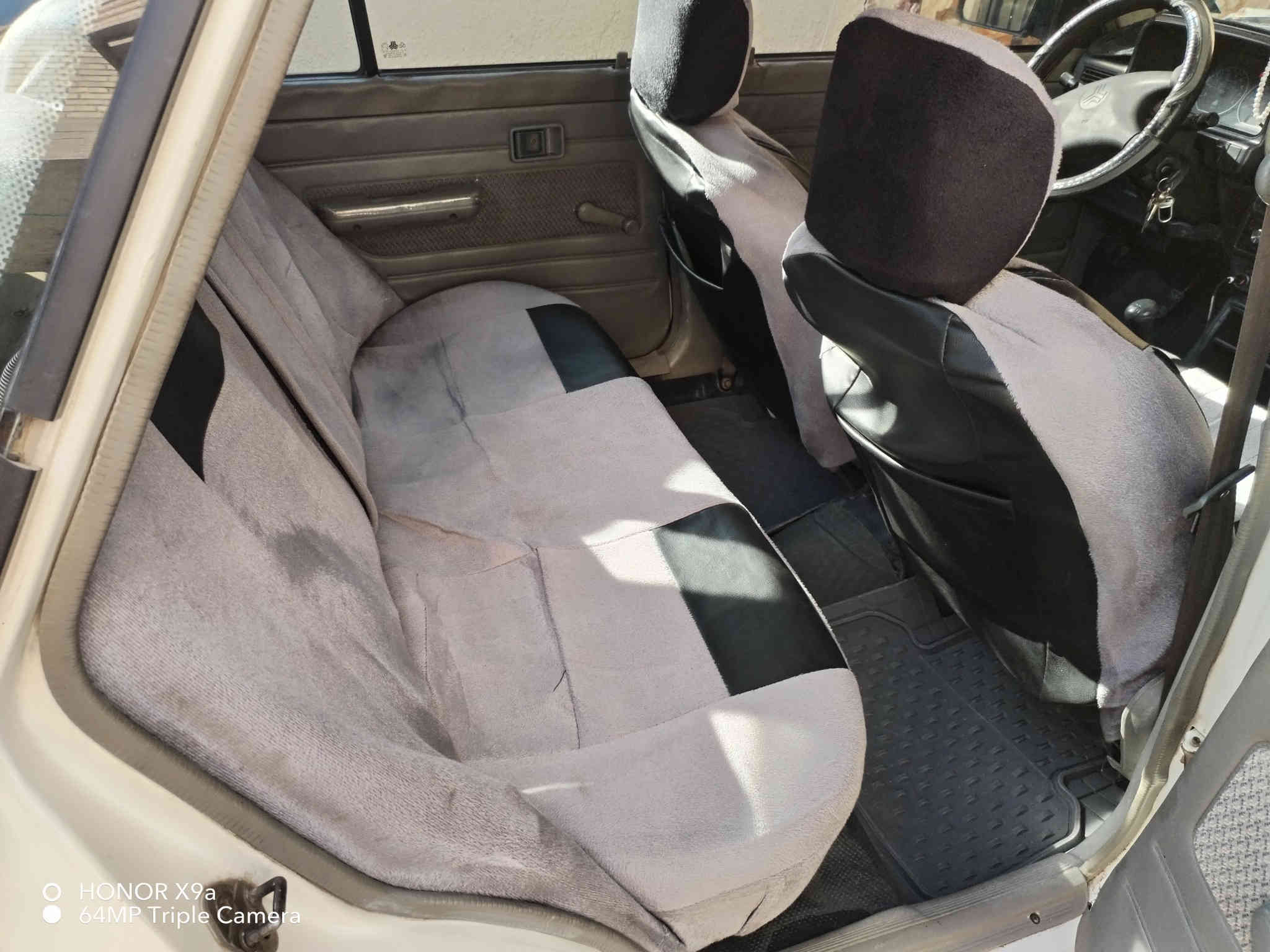 السلام عليكم سايبا خصوصي للبيع موديل ٢٠١٠ بأسمي مكفولة بلادية عارضهه ب٤٣ وبيهه مجال بسيط رقم تلفون *********** بي واتساب مكان السيارة كميرة شارع مركز شرطة الفحامة
