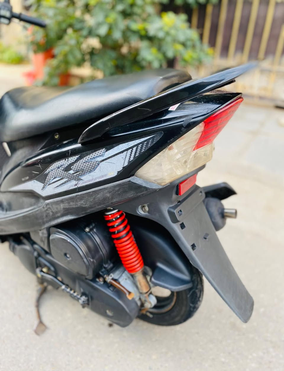 للبيع ماكس عدله دراجه نضيفه
سلف هندر كهربيات كله شغال كفر ختم واحد 
سعره ٦٥٠ وبيه مجال مكان ناصريه مركز 
***********
