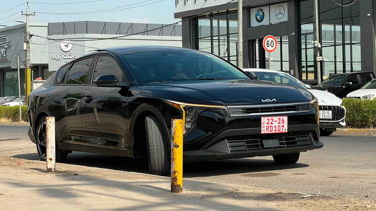 Kia K4 EX
2025
ماشيه ٦٠٠٠ الف ميل
فول مواصفات 
محرك دوش بدون توربو 1600
السياره مكفوله ما عده شبر تعديل بقبغ الصندوق بدون دواخل بدون ايرباك
مكانها اربيل 
السياره بدون رقم شرط ترقيم كل مناطق الشمال 
للاستفسار : ***********واتساب
