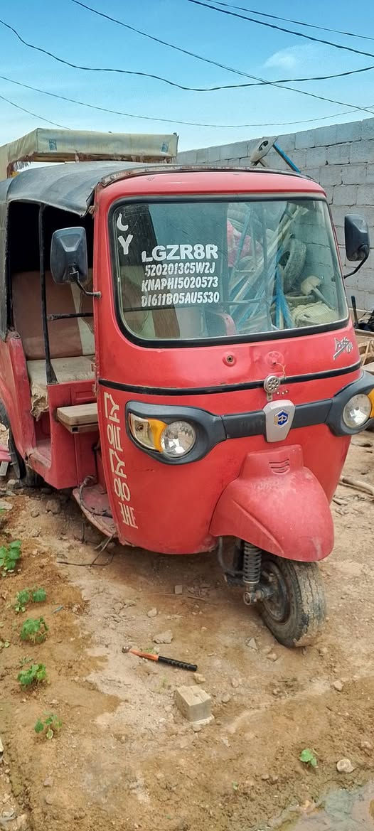 تيك تيك للبيع رقم وسنويه سنويه عظم موديل 22 مكاتبه مناسبه اللي يريدها يتصل***********@@.    ***********
