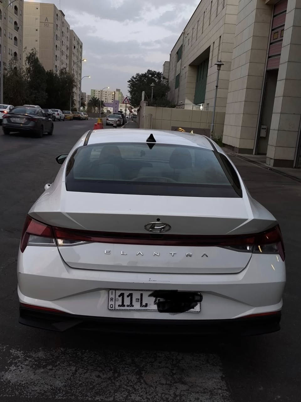 السلام عليكم 
الانتر موديل ٢٣ رقم بغداد الجديد 
حادث جاملغ مبدل اصلي وبنيد اصلي فقط الداعمية صبغ 
مكينه على الفحص كير AT تبريد ثلج صدر جديد 
فول موصفات بصمه تحديد مسار  ردارات نظام اسبورت تشغيل  عن بعد  السيارة جاهزه بيه تصليح بسيط كد شبر بالشاصي   مكان السيارة بغداد بسمايا تلفون ***********  السعر ١٣٠ وبيه شي بسيط
