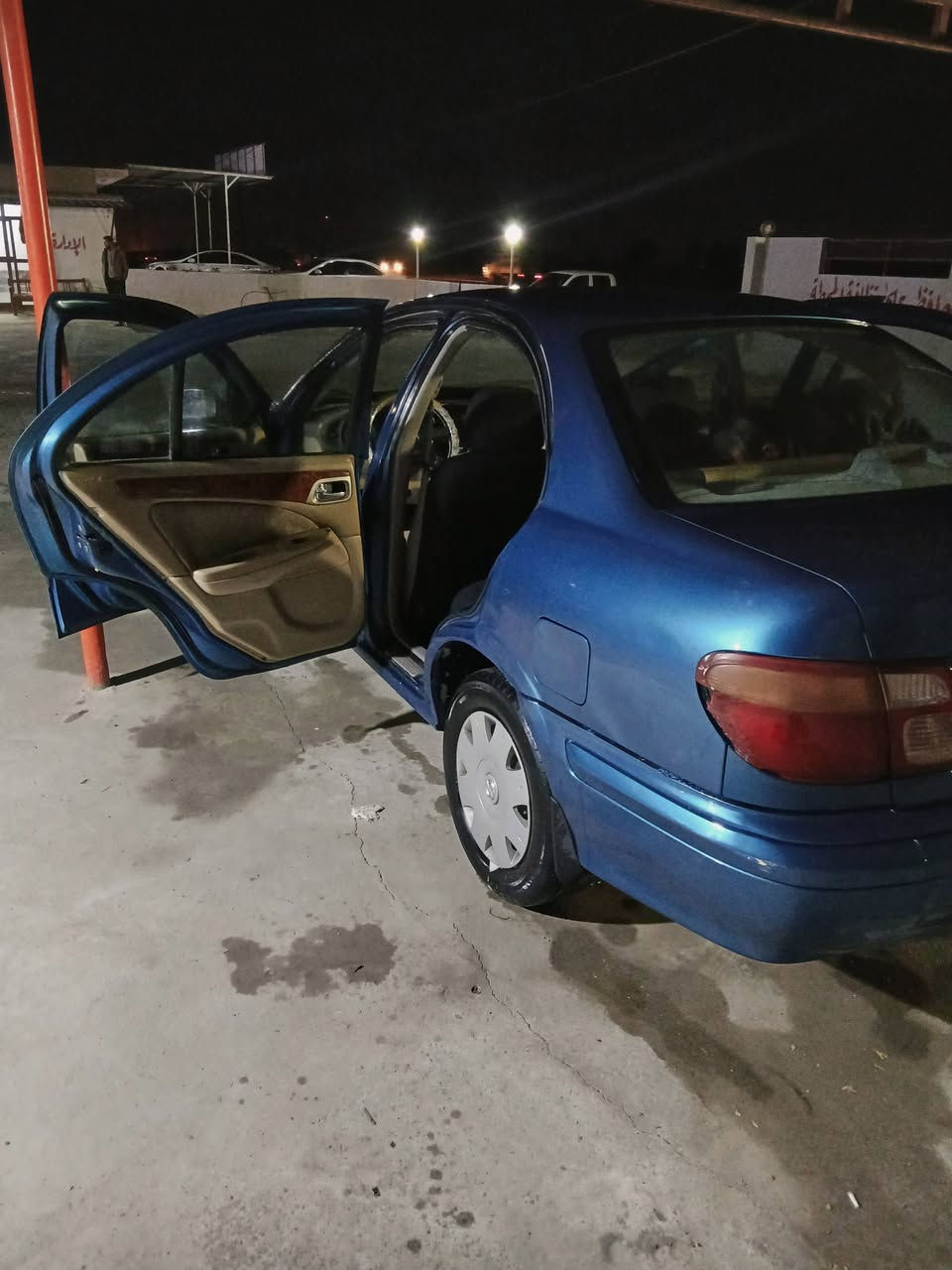 السلام عليكم تم تنزيل السعر بيع مستعجل ٥٧ قفل رجأ لا تخابرني وتكلي بيها مجال قفل قفل قفل وهذا مو سعرها بس متوازي على فلوس  صني مال جناي موديل ٢٠٠٠ محور يسرة خليجي محدثة ٢٠٠٩ رقم بغداد مشروع وطني تحويل ثاني يوم سنوية صاقطة صار ٤ اشهر صبغ عام جمالي لا طخة معجون بيها اربع أصابع بخشم البنيد محرك ١٨ قبق الاسود المرقوب شرط ما يلون الدهن كير جديد مال حاوية الصورة بالمنشور مال تبديل الكير شرط صدر طبة خلفي أمامي على أيدي وهم الصور موجودة بالمنشور كهربائيات من الدعامية للدعامية كلها شغالة جوم أربعة يصعد ينزل تبريد ثلج شرط الشغل تخم تاير داخلها درجة اولا السيارة مال بيت الاستفسار اتصال *********** /*********** @الجميع
