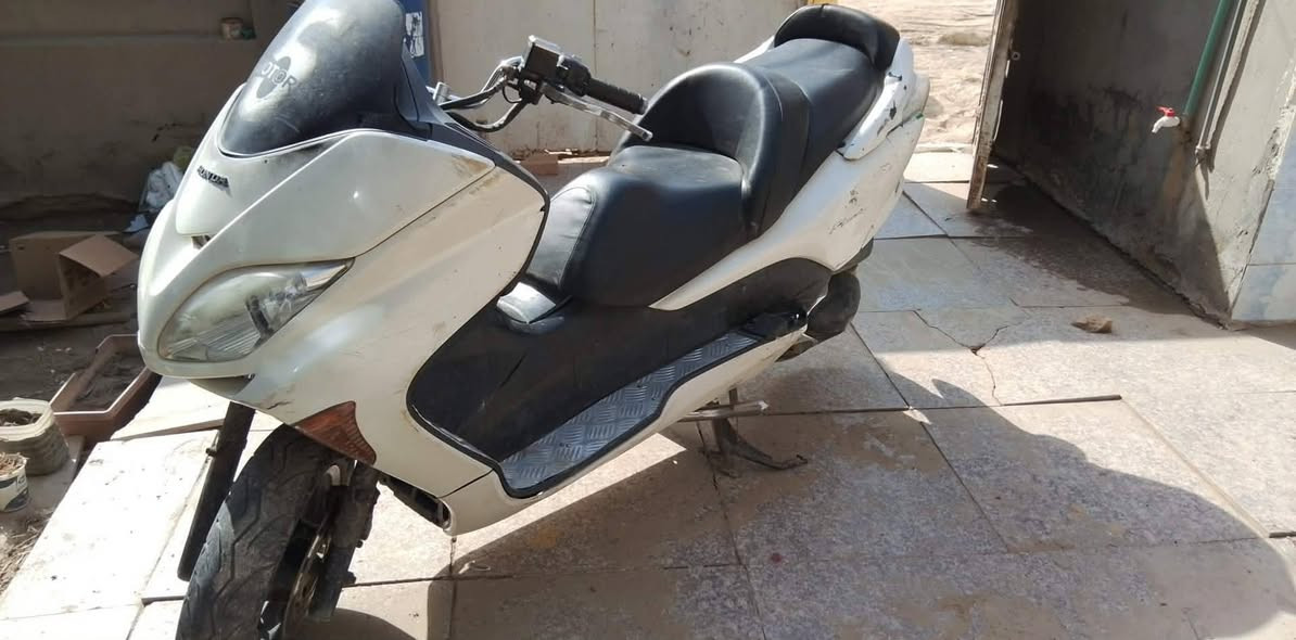 سلام عليكم شباب دراجه فورزه صفر اثمانيه شغاله للبيع السعر 600 النصافته مثل ماشوف كدامك


**إذا كنت صاحب هذا الإعلان وتريد حذفه لأي سبب، رجاءا أرسل رسالة إلى الدعم الفني**