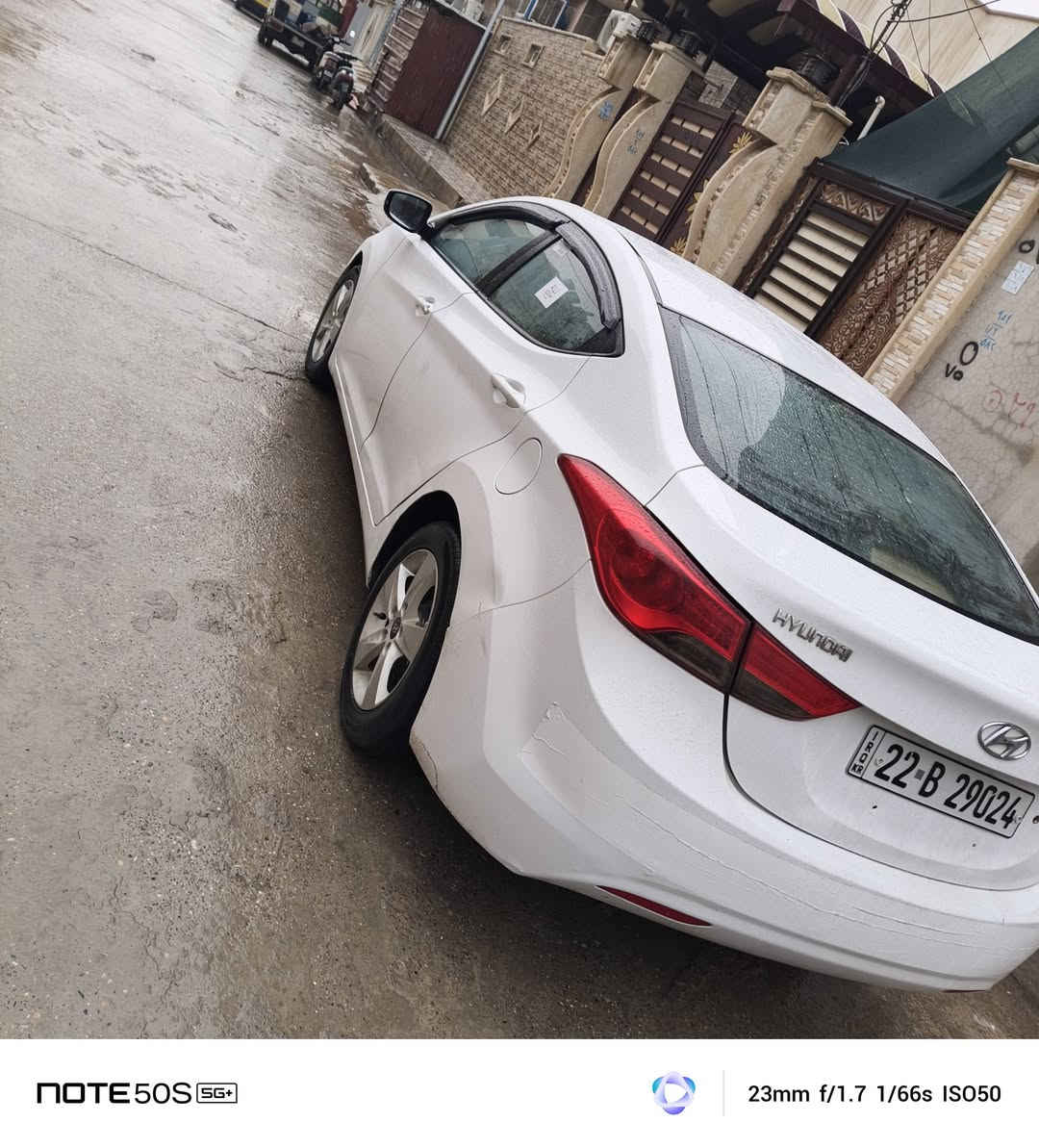 النتره 2011 حجم المكينه 18بيها داير الخلفي صبغ فقط السعر١١٥ رقمي***********
