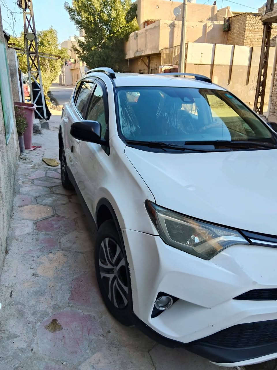 سلام عليكم راف فور للبيع تواصل على الرقم  . السونار مرفق مع الصور . 
‏‪0771 548 0885‬‏
سلام
