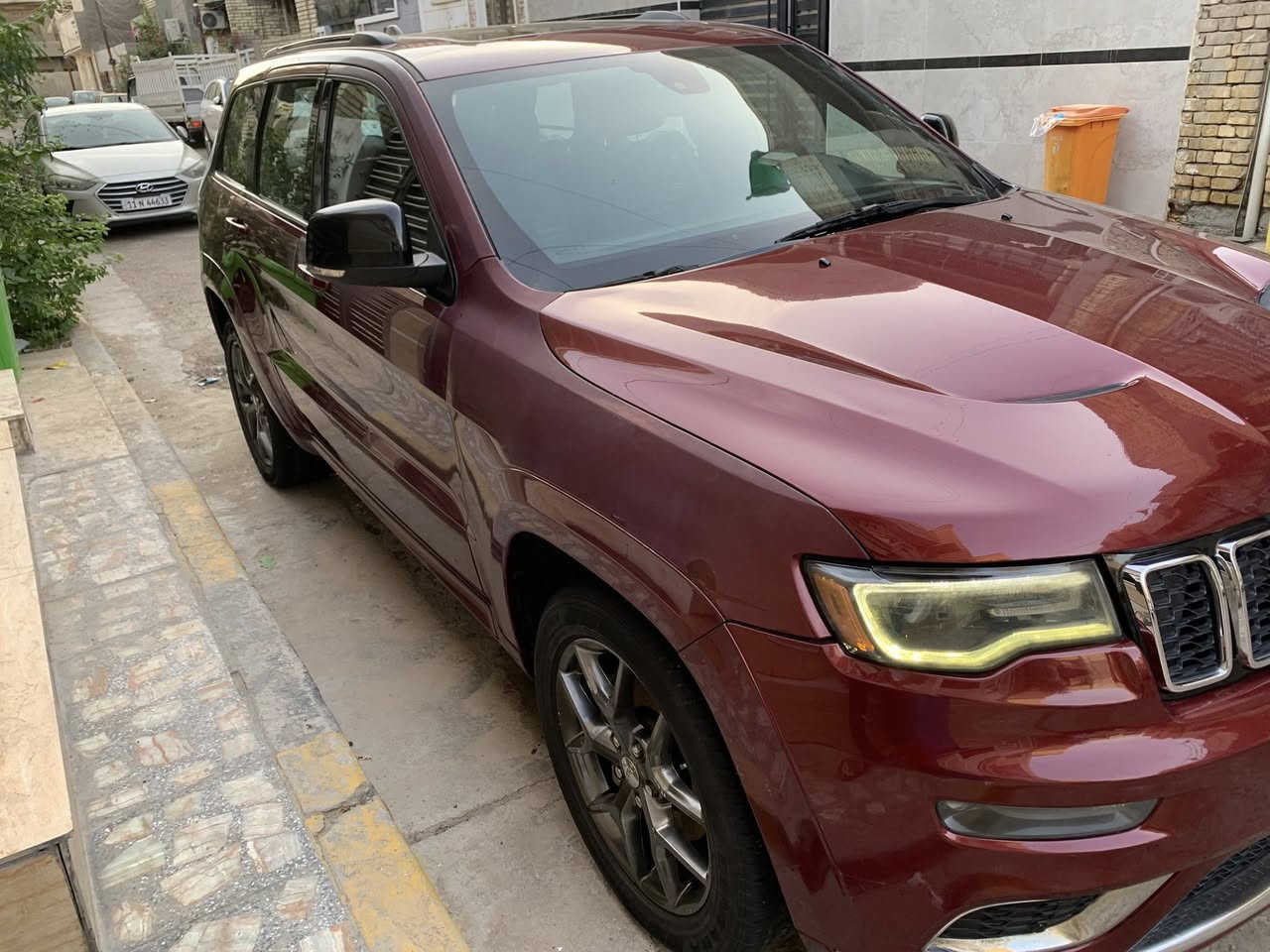 السلام عليكم 

سيارة jeep grand cherokee limited X 2020 وارد امريكي 

مواصفات:-👇🏻
-اللون ماروني مميز 
-كشنات تدفئه للسايق وللراكب
كشنات كهربائية
-مرايات قلابة عند الرجوع للخلف وتحذير 
-رادار خلفي وجانبي
-كاميرا خلفية
-مكينة 3600 (6 سلندر)
-بانوراما 
-صندوق كهربائي 
-كروس سرعة (cross speed)
-شاشة كبيرة تدعم كار بلي (carplay)
-تخم تاير جديد
-autostop ( اطفاء تلقائي عند الازدحام)
-كير خمس وضعيات قيادة 
-دفع رباعي
-نظام نزول منحدرات
-تبريد قطعتين
للتواصل والاستفسار واتس اب
***********
