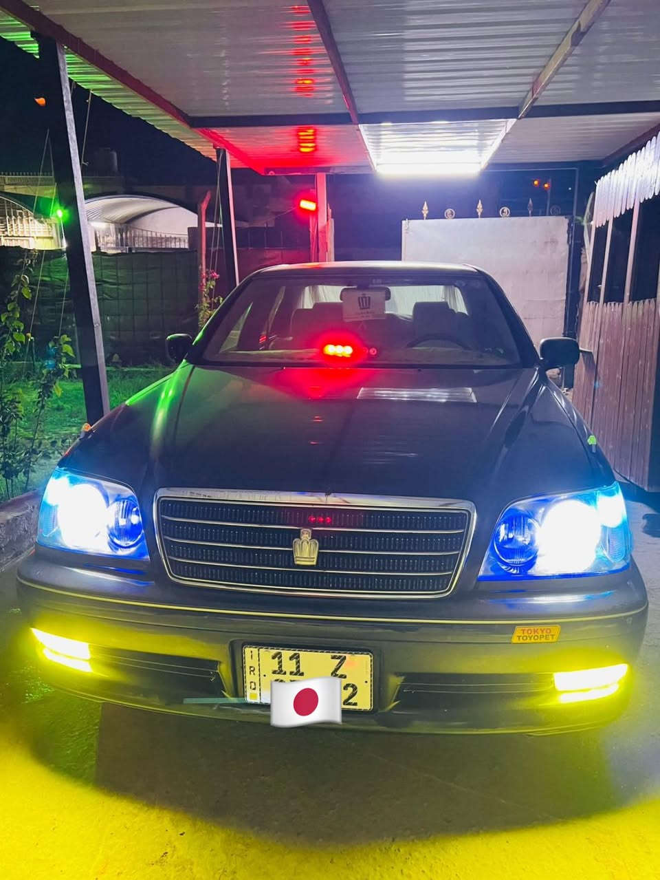 كراون ملكه
رقم بغداد  أنكليزي مداور ثاني يوم
شاصي71مكينه ديفور الصغير 
كرستال اصل 
سياره جاهزه من كلشي 
السعر140$وبيها مجال قليل 
عنواني نجف 
***********📞
