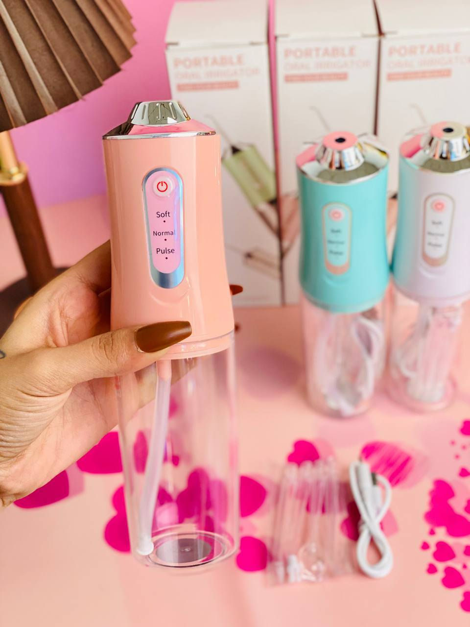 جهاز الخيط المائي،💯
Water flosser 
لتنظيف الأسنان والعناية بها 🦷🦷
يزيل الترسبات والجير ورائحة الفم .
ينصح به اطباء الأسنان لفعاليته في التنظيف العميق للجميع
مفيد ايضا للتقويم وتركيبات الأسنان وأصحاب الابتسامة 
شحن ⚡️⚡️ يدوم ل 30 يوم تقريبا
شحن عن طريق شاحنة الهاتف ❤️
خزان ماء 350 مل يكفي لاستعمال كامل ❤️
انماط متعددة لدفع الماء مناسبة لجميع انواع اللثة ❤️
عدة رؤوس وعدة سرع تتحكم بيها
مناسب للكبار وللأطفال ايضا
بطارية 3500 مل امبير ايون ليثيوم تكفي شهر كامل الشحنة الواحدة ♥️


**إذا كنت صاحب هذا الإعلان وتريد حذفه لأي سبب، رجاءا أرسل رسالة إلى الدعم الفني**