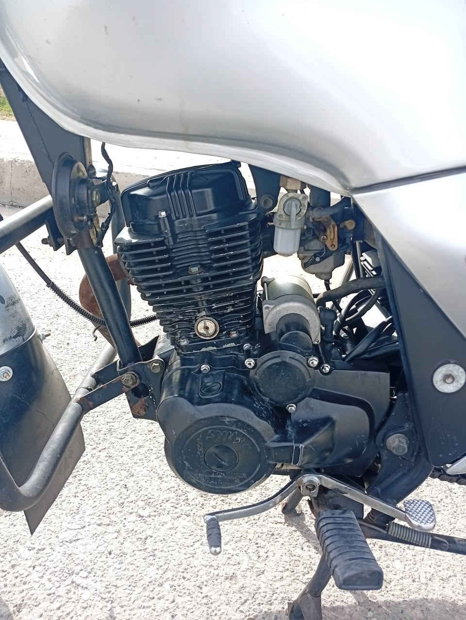 سلام عليكم دراجه سايم موديل 2020 
دراجه بلاديه شركه مكمرك اوراق كامله 
سعر مليون و100بيها مجال بسيط
للاستفسار ***********
