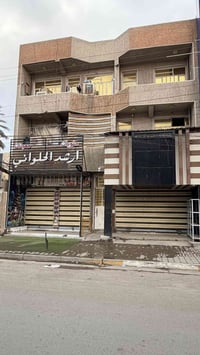 بناية تجارية • ١١٨م² • الشعب شارع الصحة