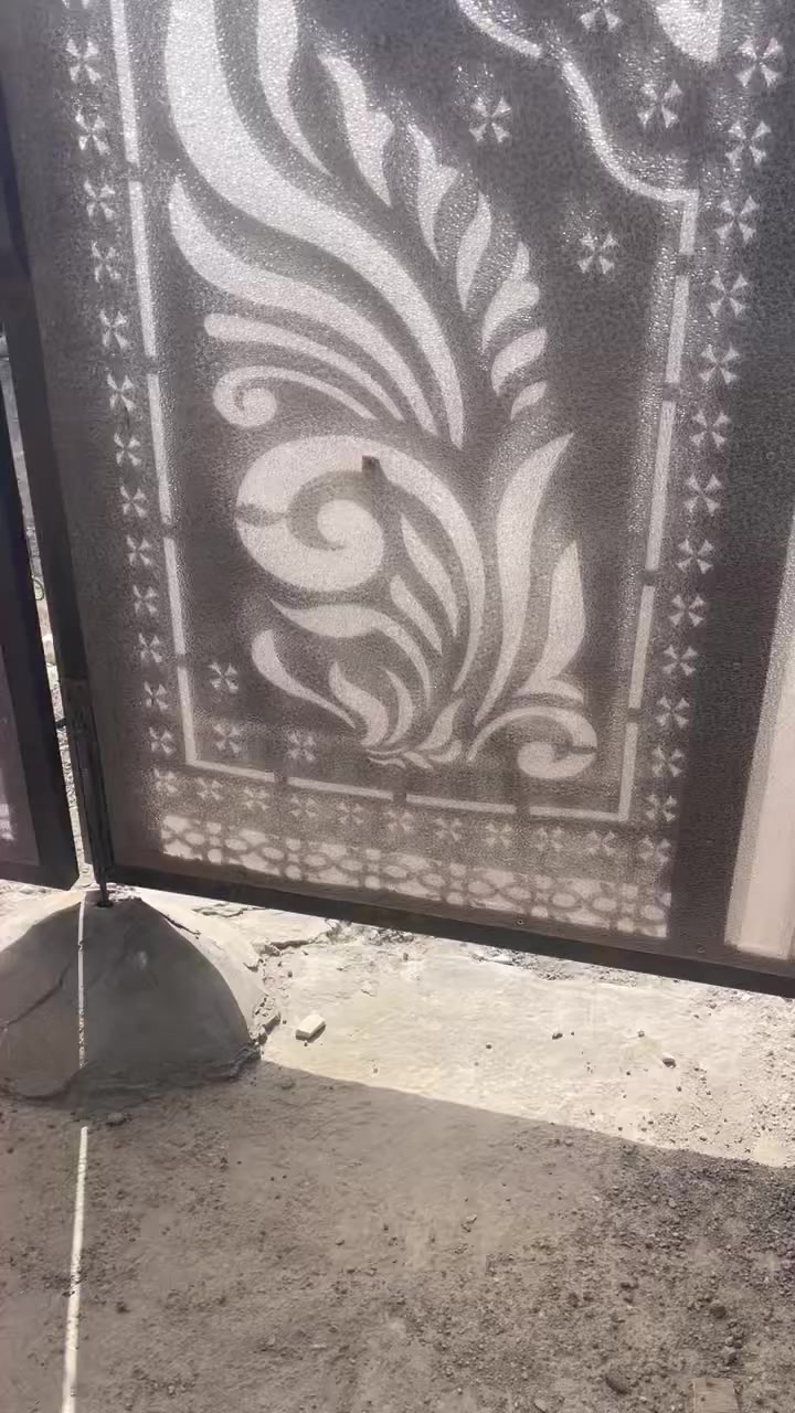 السلام عليكم 
للبيع 
دار  زراعي  هيكل مساحه (150) متر واجه 7.5 نزال 20  منطقه الدوانم قرب الشرطه الخامسه سند (25) طابو زراعي السعر مناسب للاستفسار (***********)
