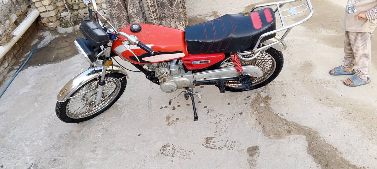 السلام عليكم دراجه تايكر كلك مكفوله من السرقه جاهزه للبيع المكان بابل القاسم ع السعر275
***********
