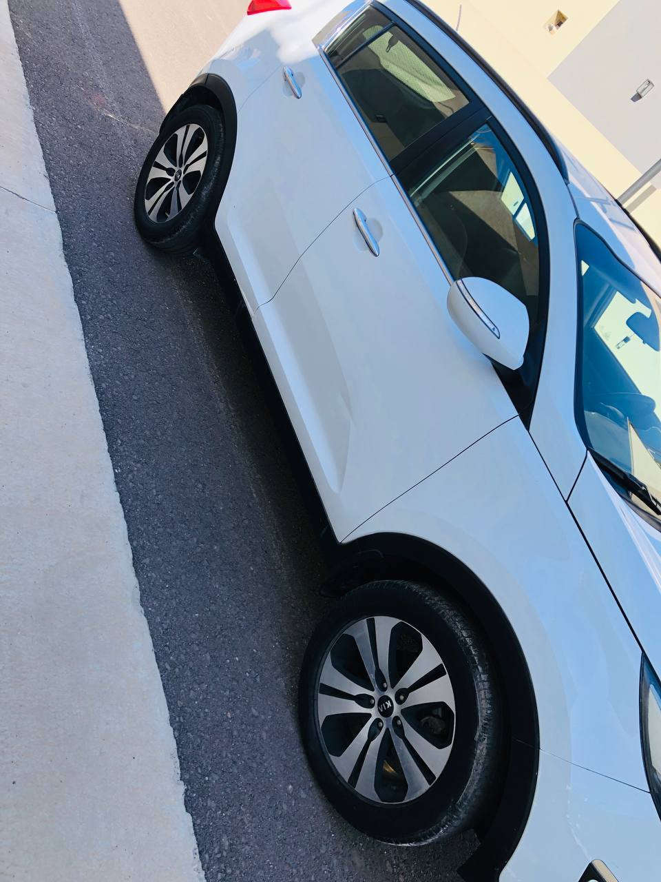 السلام عليكم اخوان سيارتنا كيا سبورتاج ٢٠١٣ على ايدي من الزيرو بدون حوادث بدون صبغ السيارة جدا نظيفه كفاله عامه محرك دوش جداً نظيفه بمعنى الكلمه السعر 15800 دولار وبيها مجال بسيط
***********
