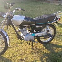 دراجه للبيع تايگر موديل 17 السعر 370 وبيهه مجال قليل  07840585427