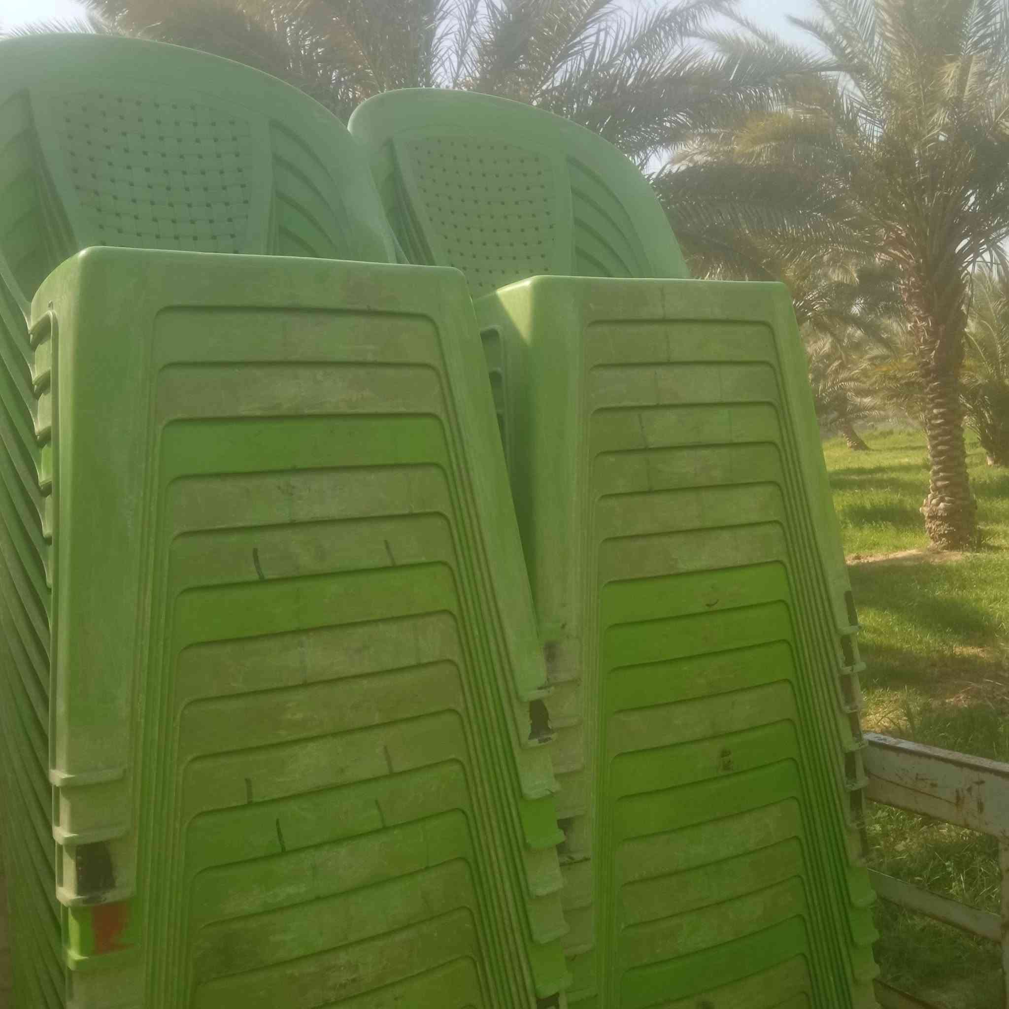 السلام عليكم كراسي مسعمله للبيع نوعيه ناصر الكرسي على خمس  

***********الف. يوجد 400كرسي. ابيع شلع قلع محافظة بابل شومل
