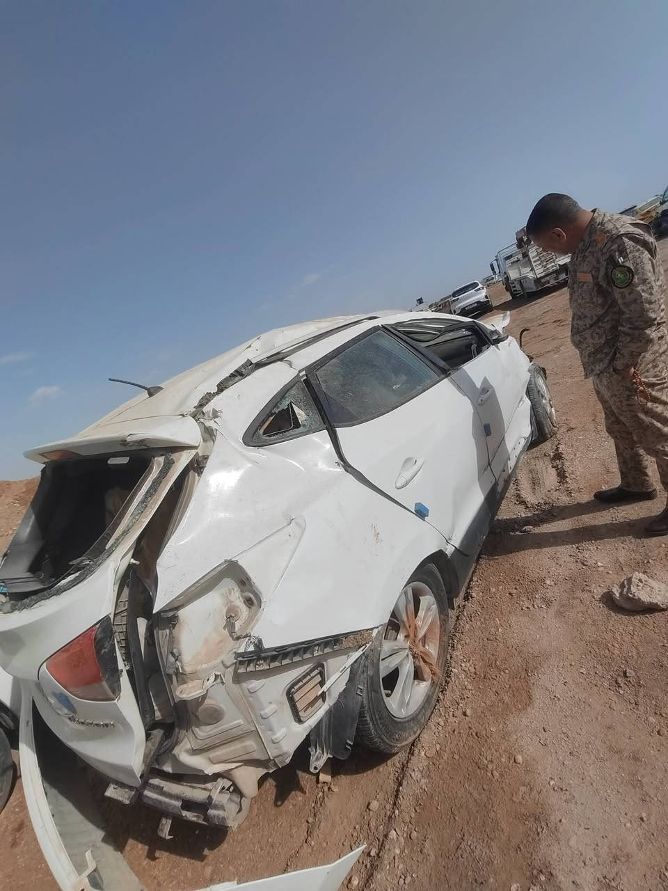 سلام عليكم توسان موديل ٢٠١٣ مكلوبه رقم بابل سياره عله ضربتها ابيع ٧٥ او بيه مجال ***********
