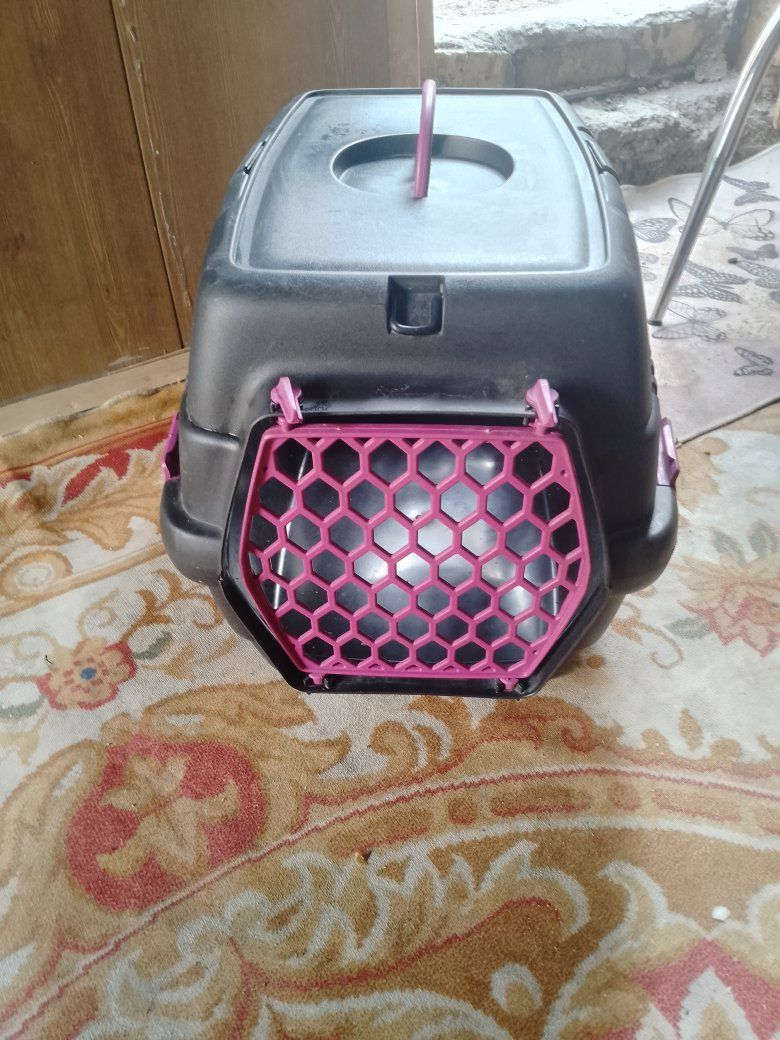 جهاز ضغط زئبقي نظيف للبيع وقفص بلاستك وحصان هزاز عالباتريات يتحرك وفير شغال واوتي شغال مكاني بعقوبه ***********
