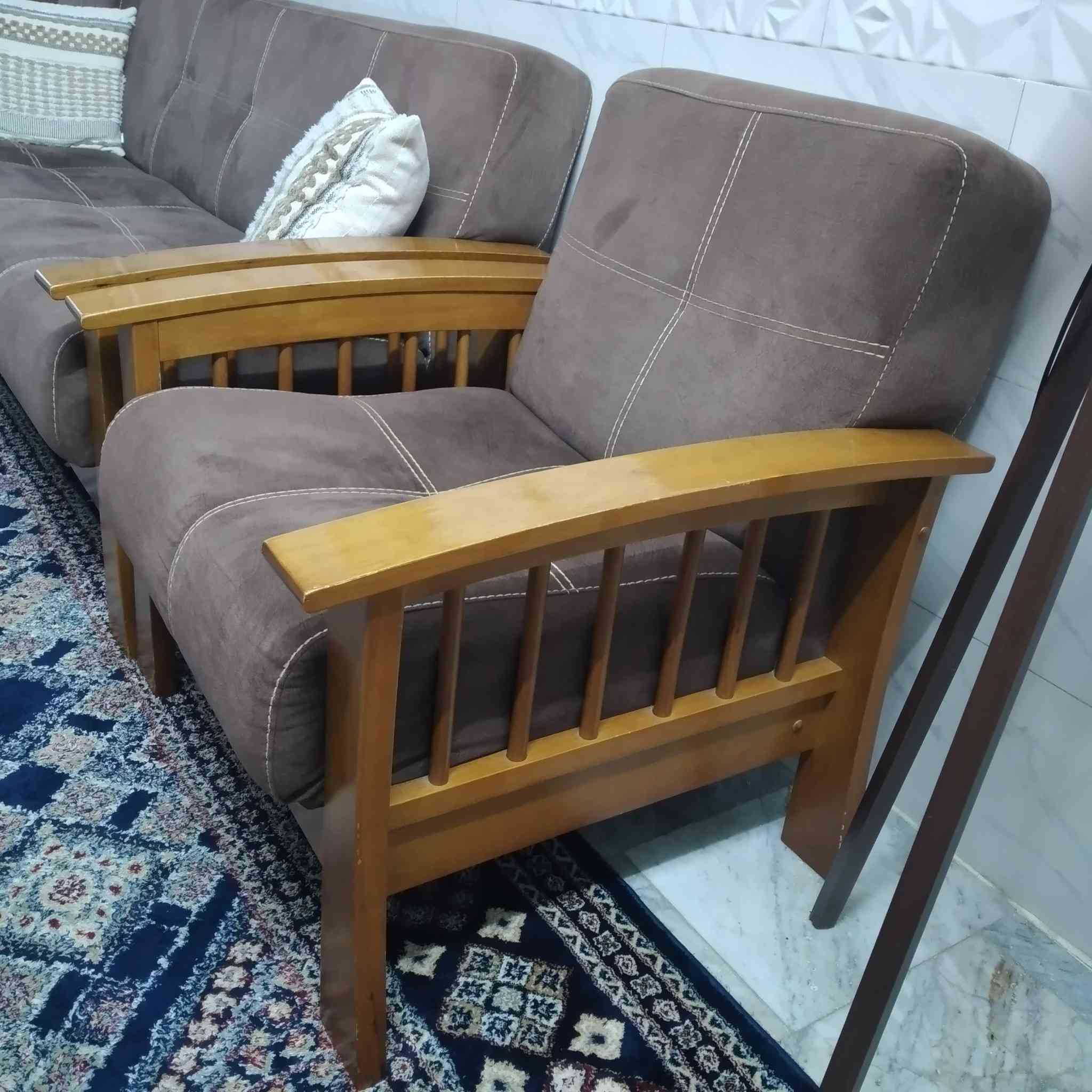 نص تخم تركي القماش قديفه وتر اخو لجديد ٥ مقاعد لسعر ٣٠٠ شهداء لبياع ***********
