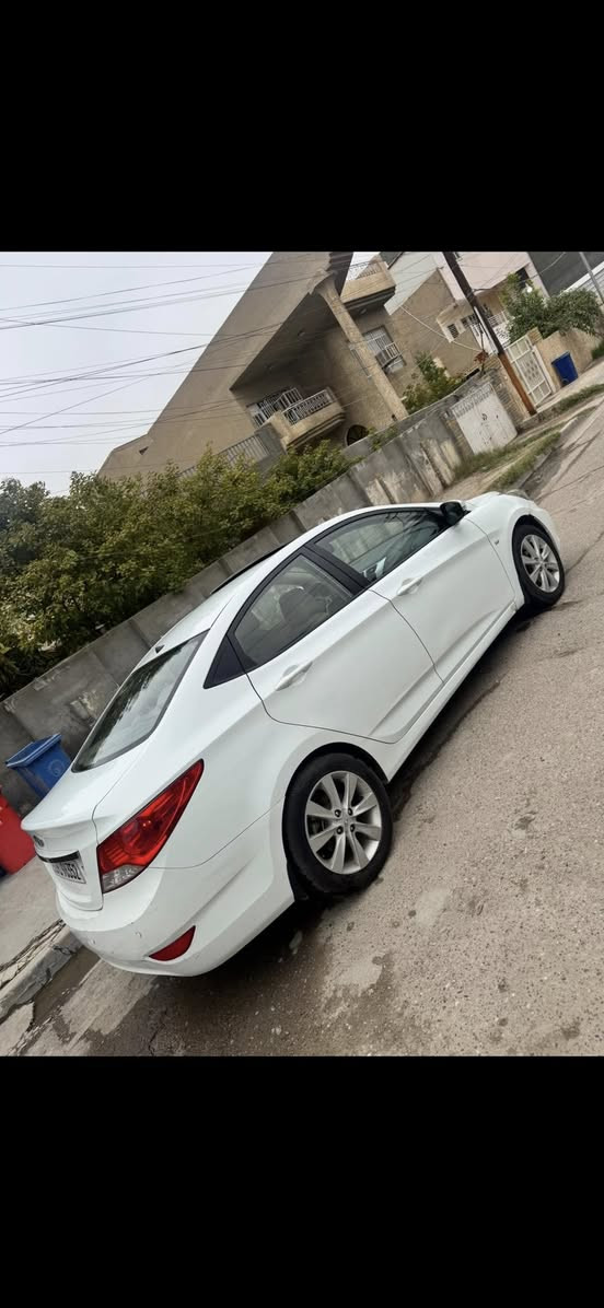 السلام عليكم
اكسنت خليجي موديل 2011
ماشية 150 
محرك 1.6 مكفول 
فول مواصفات 
فتحة سقف +شاشة وكامره خلفيه
نظام ABS
تحكمات وجام كهرباء
إشاير بالمري 
ويل كب جبير
تخم تاير جديد
بإسمي رقم بغداد الجديد تحويل مباشر
المكان . بغداد // اليرموك 
السعر : 93 وبي مجال 
رقمي ***********
صور السونار مرفقة بالمنشور
Dr.Mohammed
