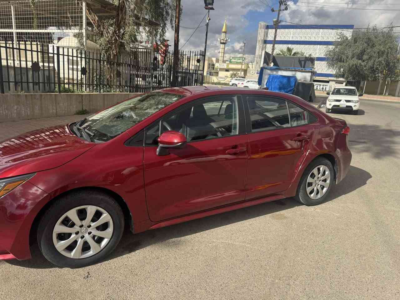 كورولا 2022
ماشيه 73 ميل 
مواصفات Le 
ضرره جاملغ خلفي وشبر من الباب 
رقم سليمانيه 
مكان السياره كركوك 
***********
