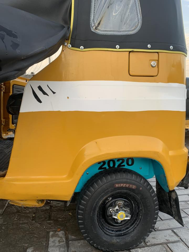 سلام عليكم مرخصت الادمن تكتك للبيع ابسمي مديل2019داخله2020 مكينه لا تبخير ولا تنقيص فاتح بيه بس ولفات وبستم بس جادر جديد تخم جديد دوشمه جديده شاير لايت زنون كهربايات كله شغاله سعر 50500وبي مجال لطيبين رجان المو شراي لا يعلق تعليق سلبي نتصل*********** البصره القبله
