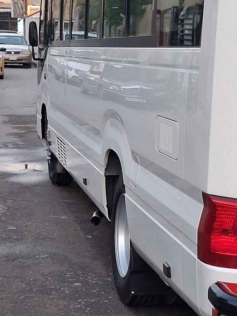 سلام عليكم ورحمه الله وبركاته كوستر موديل 2020 سياره دخول جديد بيه مكانات صبغ بخ مال اكويت سياره تخم تاير قلاب ستاركس رقم الجوال ***********
