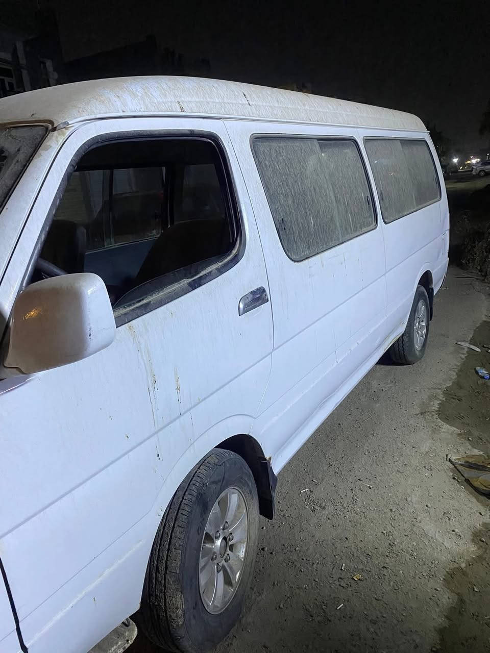 اجوان البيع موصليه سياره متروكه بس لا طخه ولا صبغ نضيفه حيل سياره مكاني بغداد *********** موديل 14
