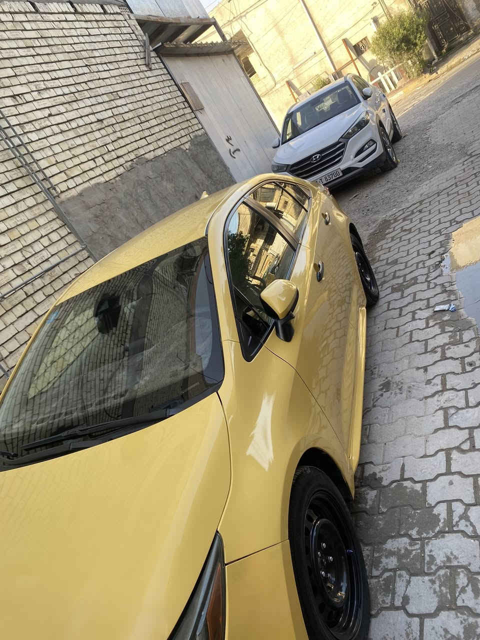 السلام عليكم كورله موديل 2020 وارد امريكي سياره اصل لون اسود دخلت من امريكا فقط دعاميه نضربت بل عراق باب الخلفي عكس سائق تبدل اصلي نفس لون والامامي شوي معجون وايرباك برده فقط طاك وراجع سستم باقي كفاله  سياره مال جناي تخبل نضيفه من كلشي تشغل وتطلع الاستفسار خاص  او الاتصال رقم
***********
السعر:142وبيها مجال
