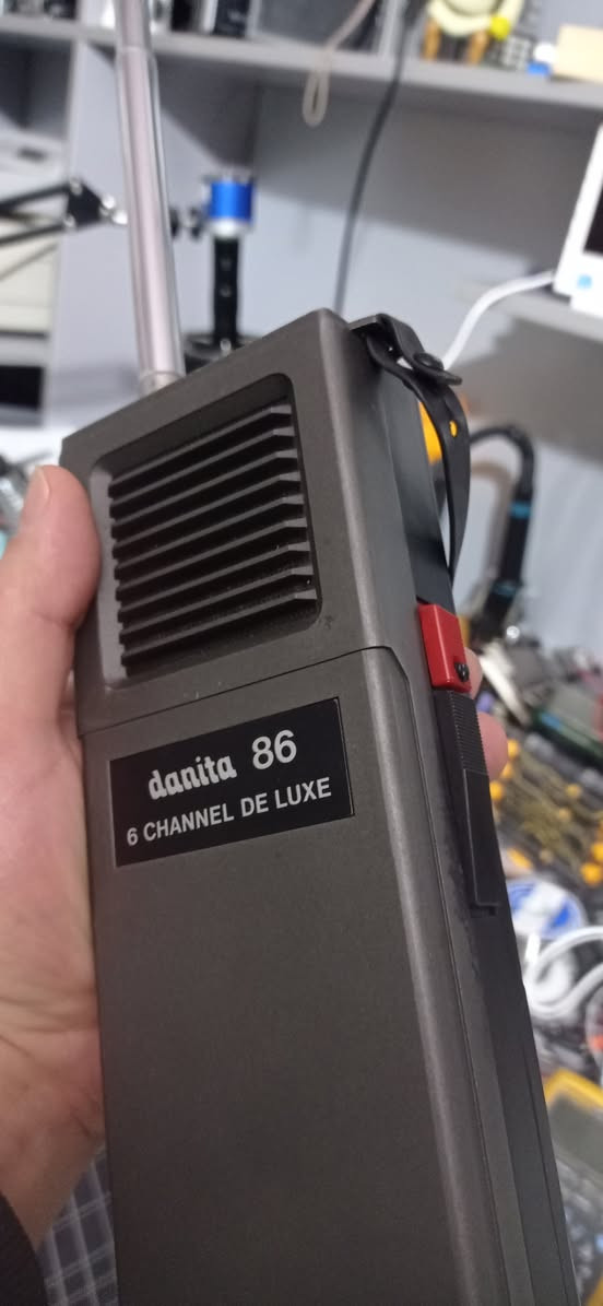 جهاز لاسلكي قديم وجميل نضيف مع جلد المنشأ للسعر خاص


**إذا كنت صاحب هذا الإعلان وتريد حذفه لأي سبب، رجاءا أرسل رسالة إلى الدعم الفني**