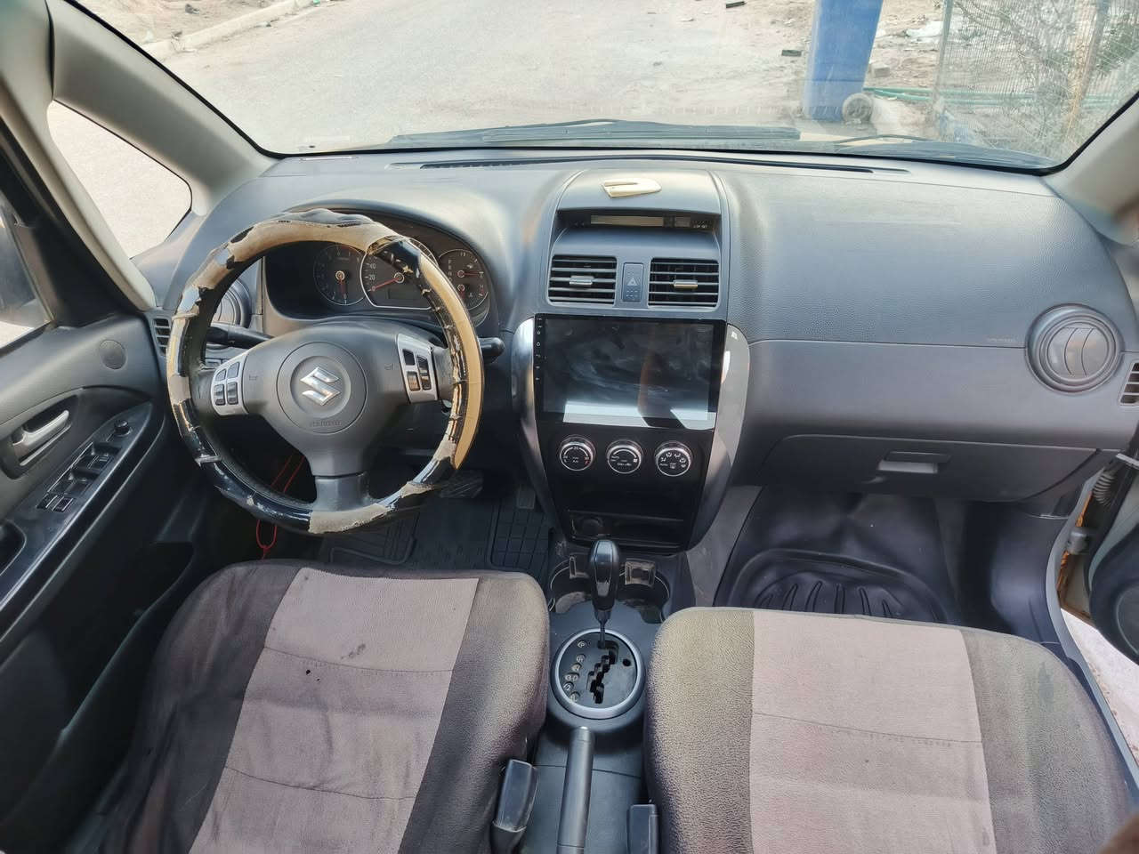 السلام عليكم سيارة ساسوكي X4للبيع موديل2008 محرك 4سلندر 2000 كير عاطل العنوان البصرة أبي الخصيب مقابل المحكمة 
السعر 45
الرقم ***********
