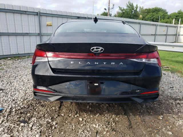 السلام عليكم اللنترا موديل 23ماشيه58سياره جديده حادث موضح بالصور سياره نص فول بصمه رادار تشغيل عن بعد شاشه مكفوله عدا الحادث مال امريكا العنوان بغداد العبيدي الاستفسار *********** سياره بدون رقم فحص موقت السياره مصلحه وجاهزه
