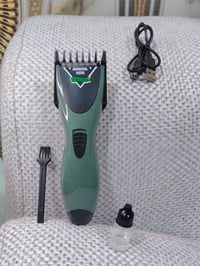 مكينه حلاقه  درجه اولى للبيع سعر ٥الاف  تواصل ٠٧٧٢٦٩٨٤٠٩٤ واتساب   توص...