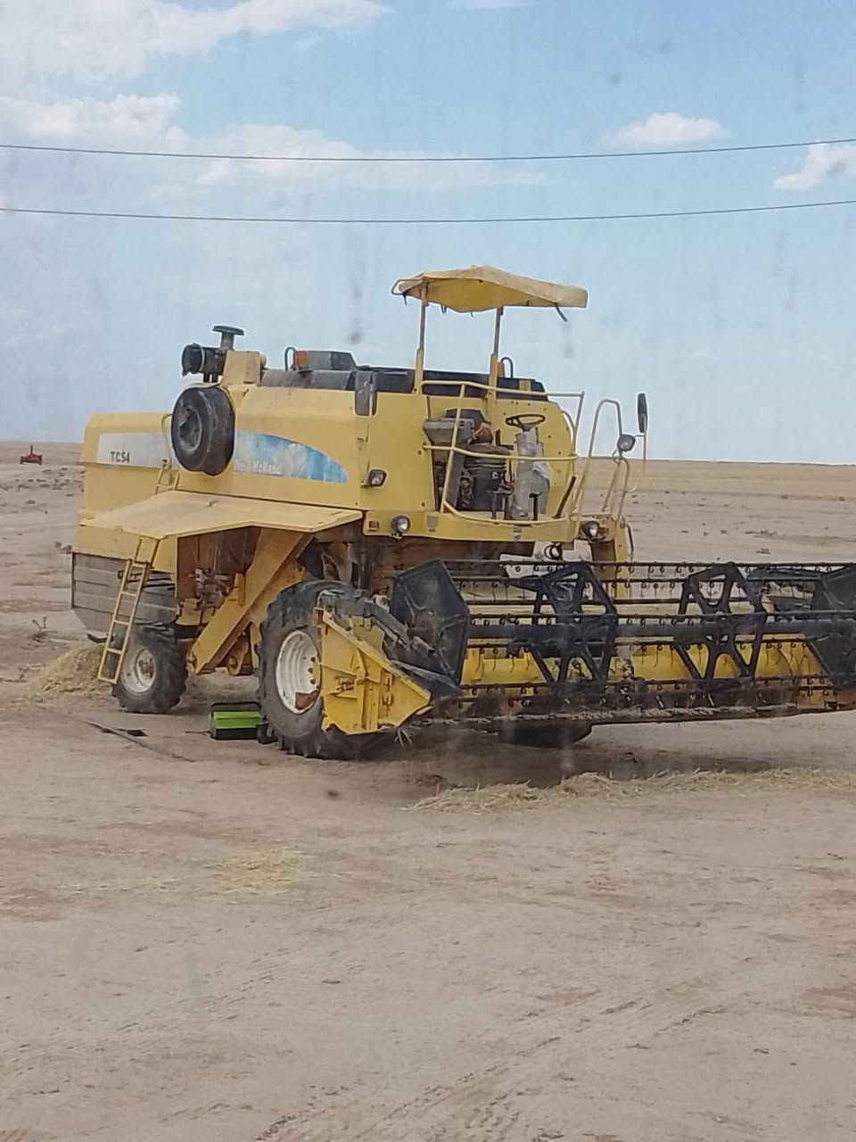 سلام وعليكم درسه البيع موديل 2005 منفيس بسمي مكان الموصل رقم ***********
