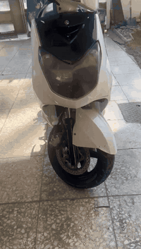 السلام عليكم سكنس فحل للبيع دراجه نوزل خطين مكينه ناعمههه كلش اي صوت مابيه سلفه شغال ربع نكره دراجه كامله مكمله السعر خاص مكاني بغداد حي الجامعه وتساب ***********
