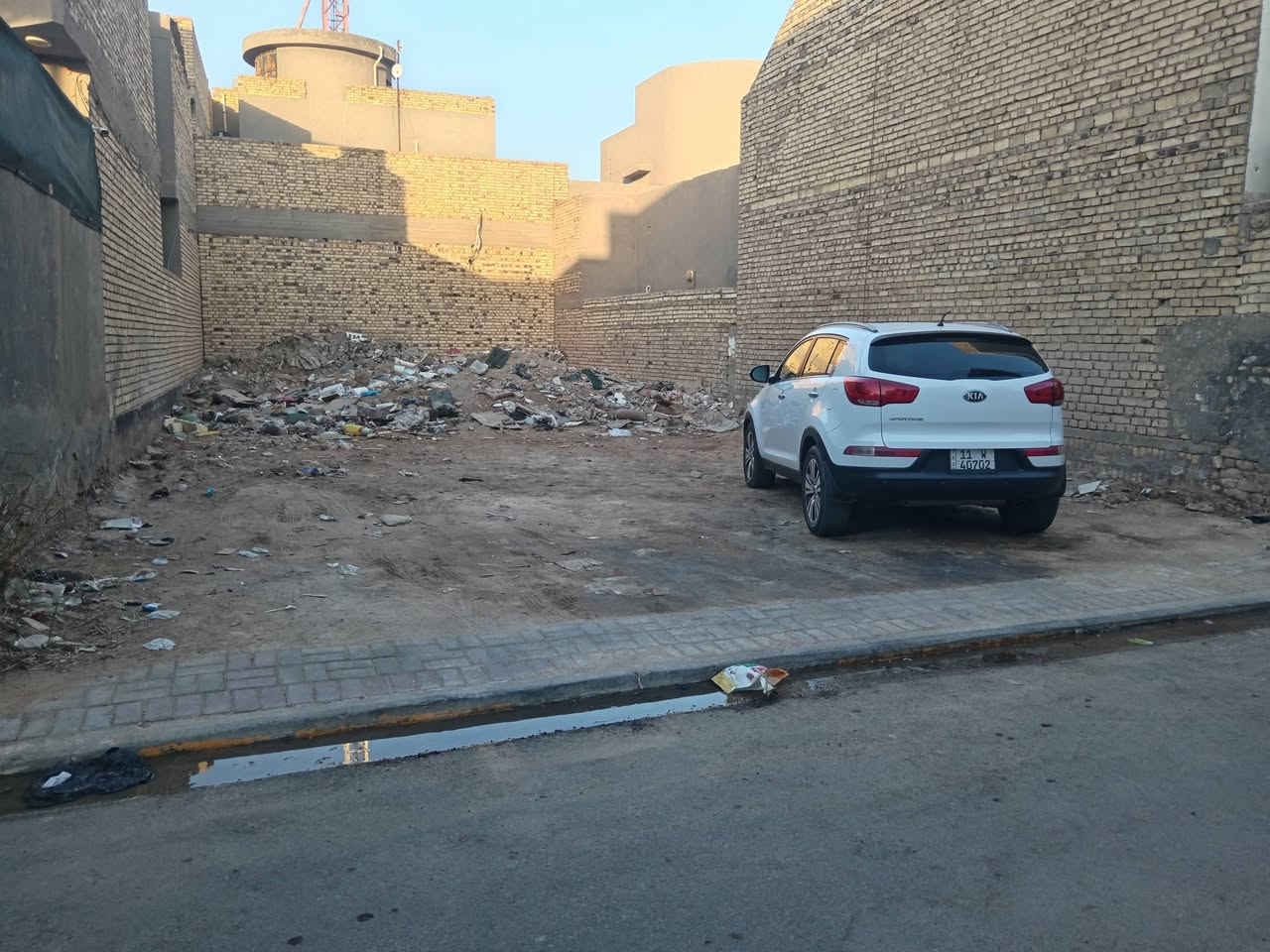 عرصه للبيع بحي الفرات قرب كليه الطب
 بصف الركن تقع على شارع ١٠ متر المساحه ١٩٨ متر تبليط بصف الركن
 لركن يقع على شارع ٢٠ متر
خلف شارع ٣٠ متر
لمعرفه التفاصيل الاتصال على الرقم ***********٩
او مرساله الصفحه
